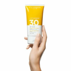 Clarins Sun Care Gel-To-Oil UVB/UVA 30 For Body 150ml -Clarins shop unnamed file 447